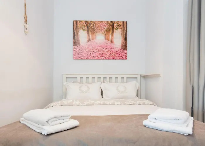 Seaview Apartment For 2 In Palaio Faliro
