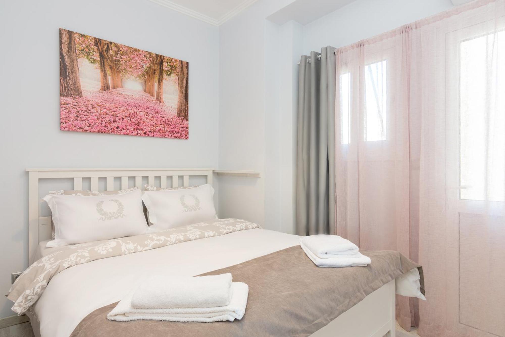 Seaview For 2 In Palaio Faliro * Афины